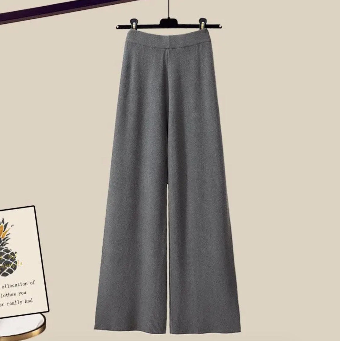 Olive | Women's Slim Fit Three-Piece Lounge Set