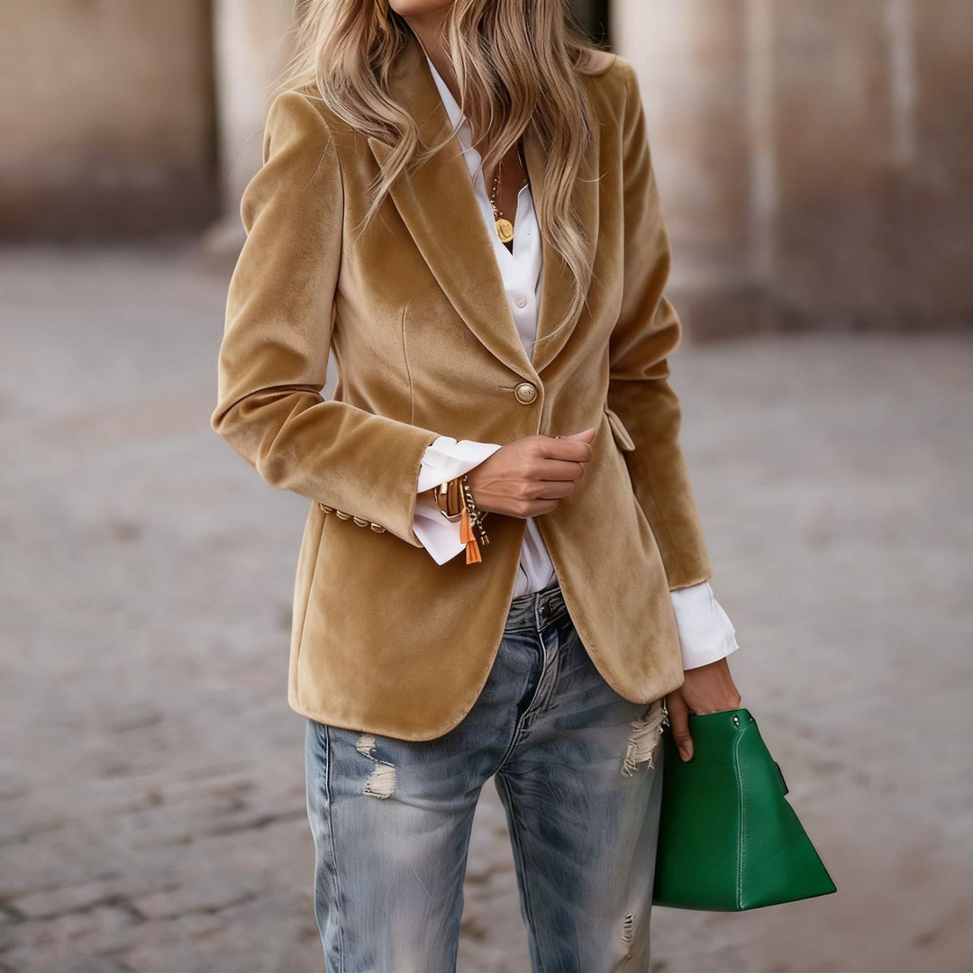 Violet | Women's Tailored Velvet Blazer