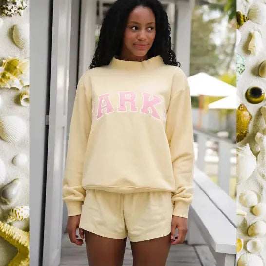 Women's Oversized Graphic Sweatshirt Crew Neck