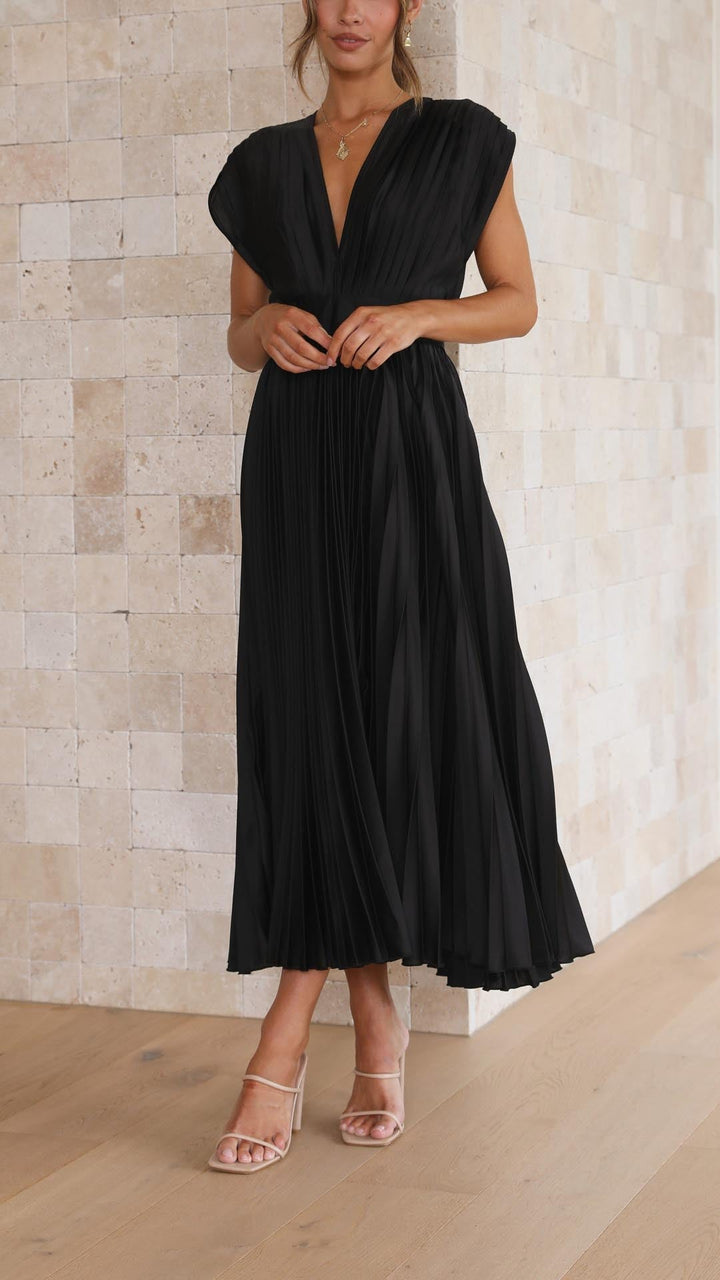 Matilda | Women's Pleated Maxi Dress