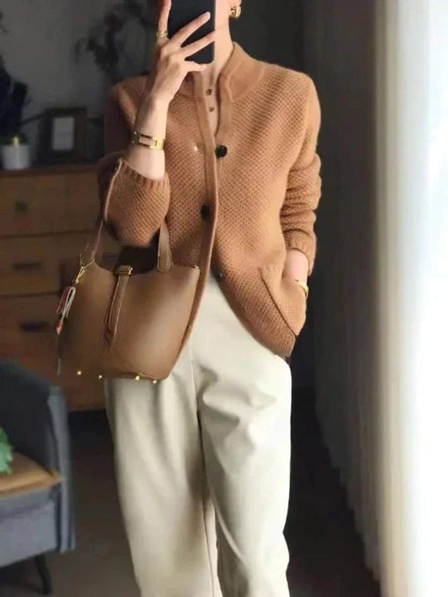 Catriona | Women's Cashmere Button-Up Cardigan
