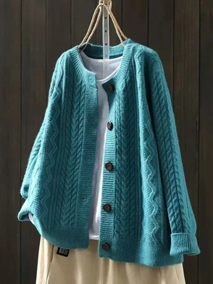 Aveline | Women's Oversized Cable Knit Cardigan