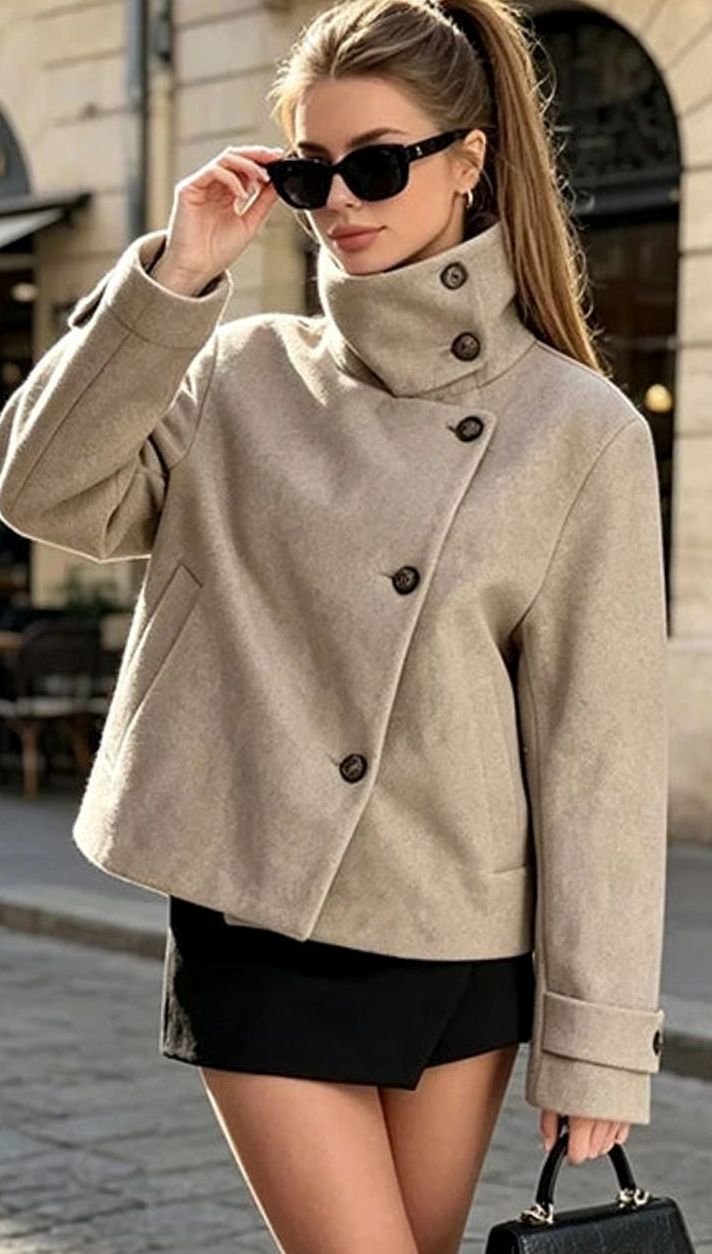 Linnet | Women's Short Wool-Blend Stand Collar Button-Up Coat