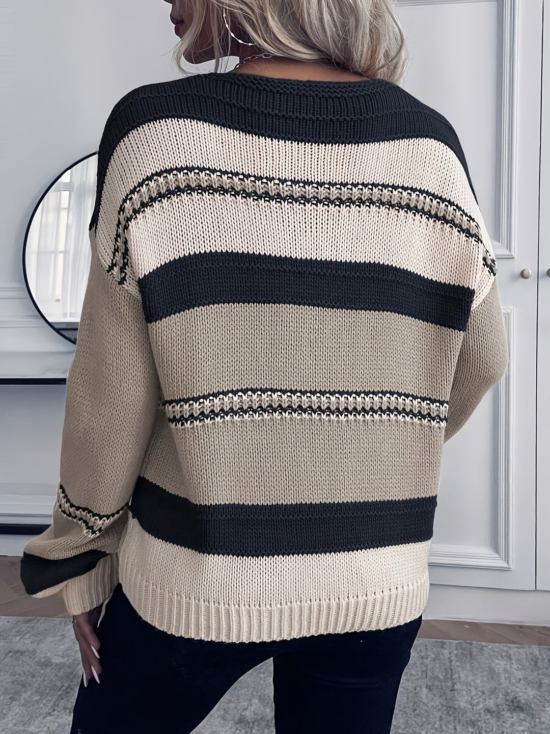 Avelyn | Women's Oversized Striped V-Neck Knit Jumper